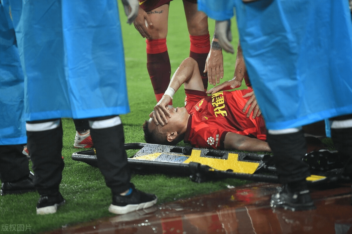 九游app下载-费德勒在切尔西比赛中出色防守，表现优异引发热议！引发球迷热议-九游app下载