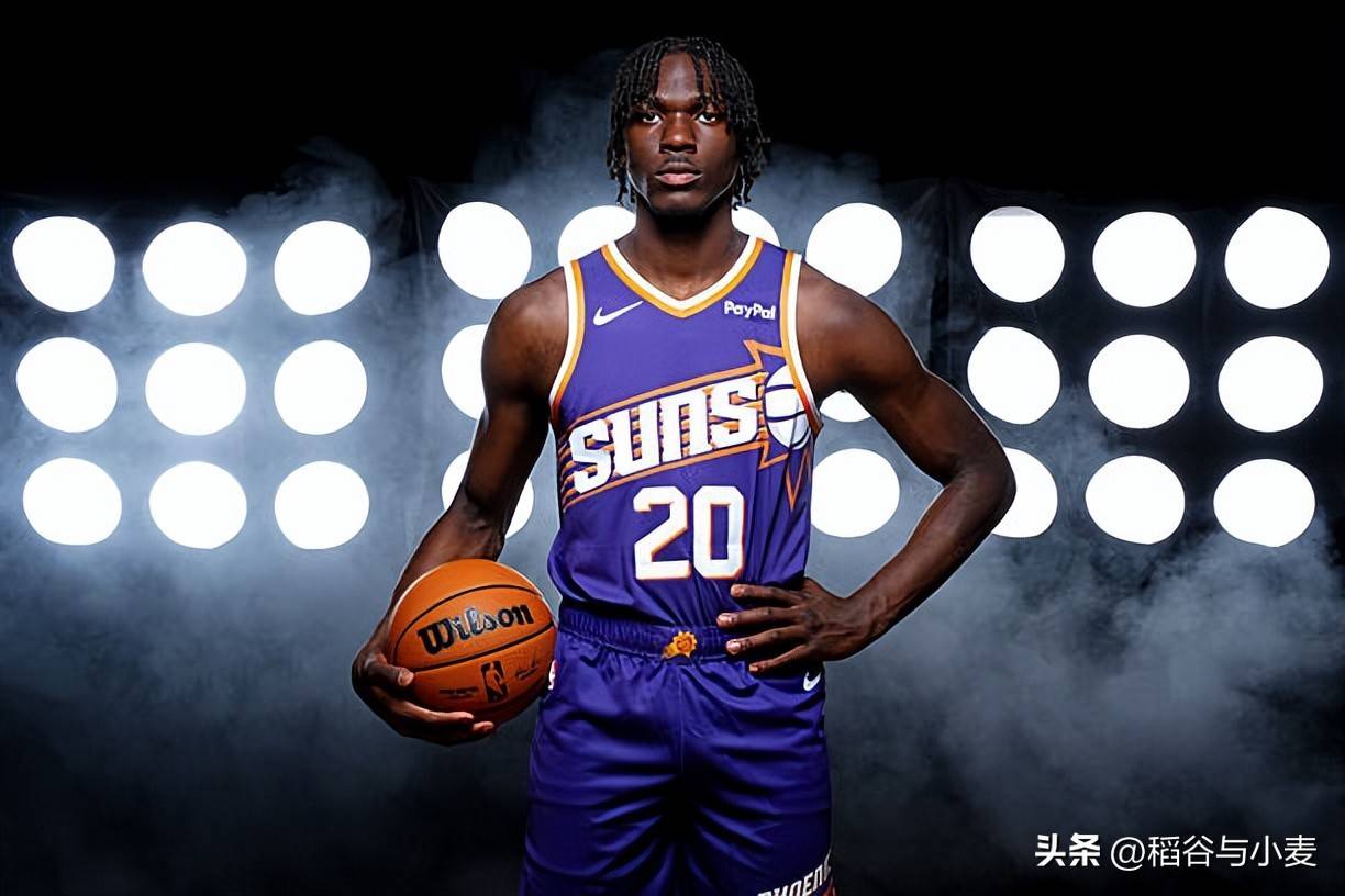 包含NBA季后赛赛后再迎强敌；纽卡斯尔完成体检；主帅态度——赛场秩序良好；更衣室氛围转暖的词条