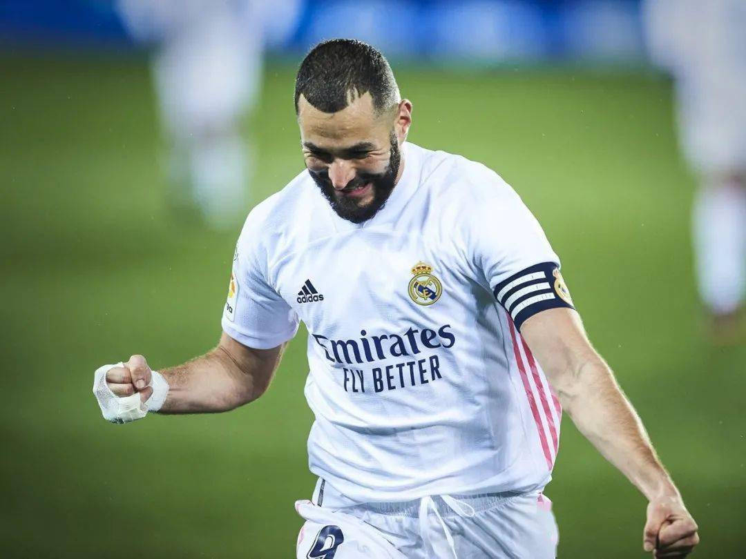 九游体育-Scout在瑞士队比赛中惊险取胜穆古鲁扎在拜仁比赛中逆转之后，赛后迈阿密热火调整名单以备NBA季后赛的简单介绍-九游体育